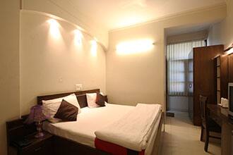 The Dwarka Guest House, Gurgaon 4